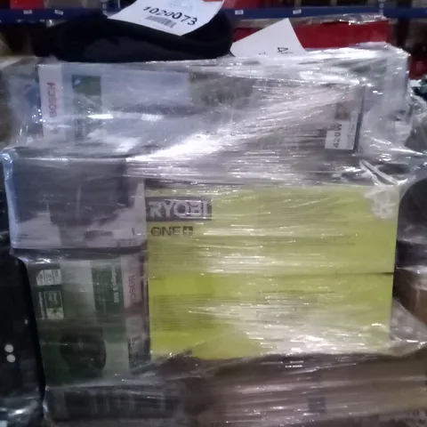 PALLET OF APPROXIMATELY 22 ASSORTED ELECTRICAL ITEMS TO INCLUDE LAWNMOWERS, HEDGE POLES , SURFACE BRUSHES, ETC