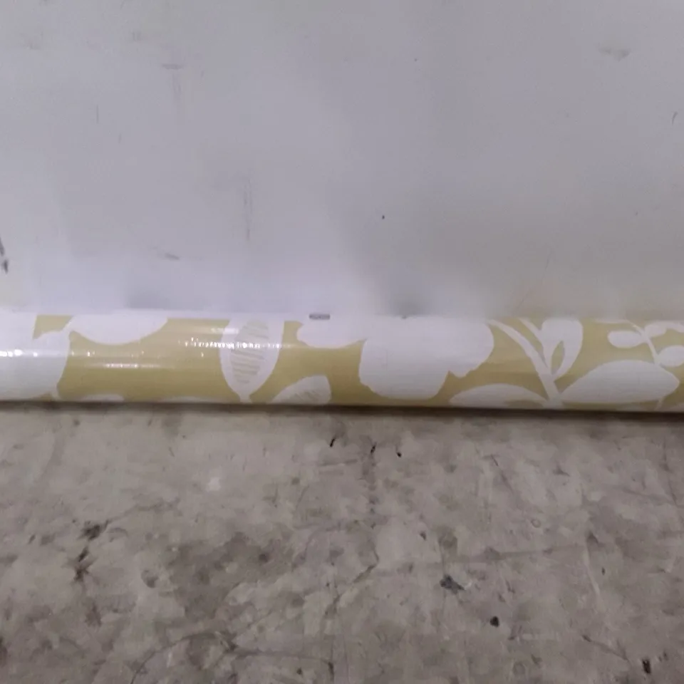 LUCY SCANDI FLOWER 6.5M × 52CM WALLPAPER