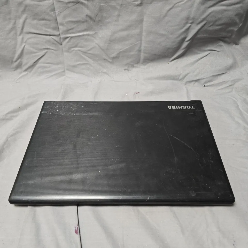 TOSHIBA SATELLITE PRO R50-B-12 LAPTOP