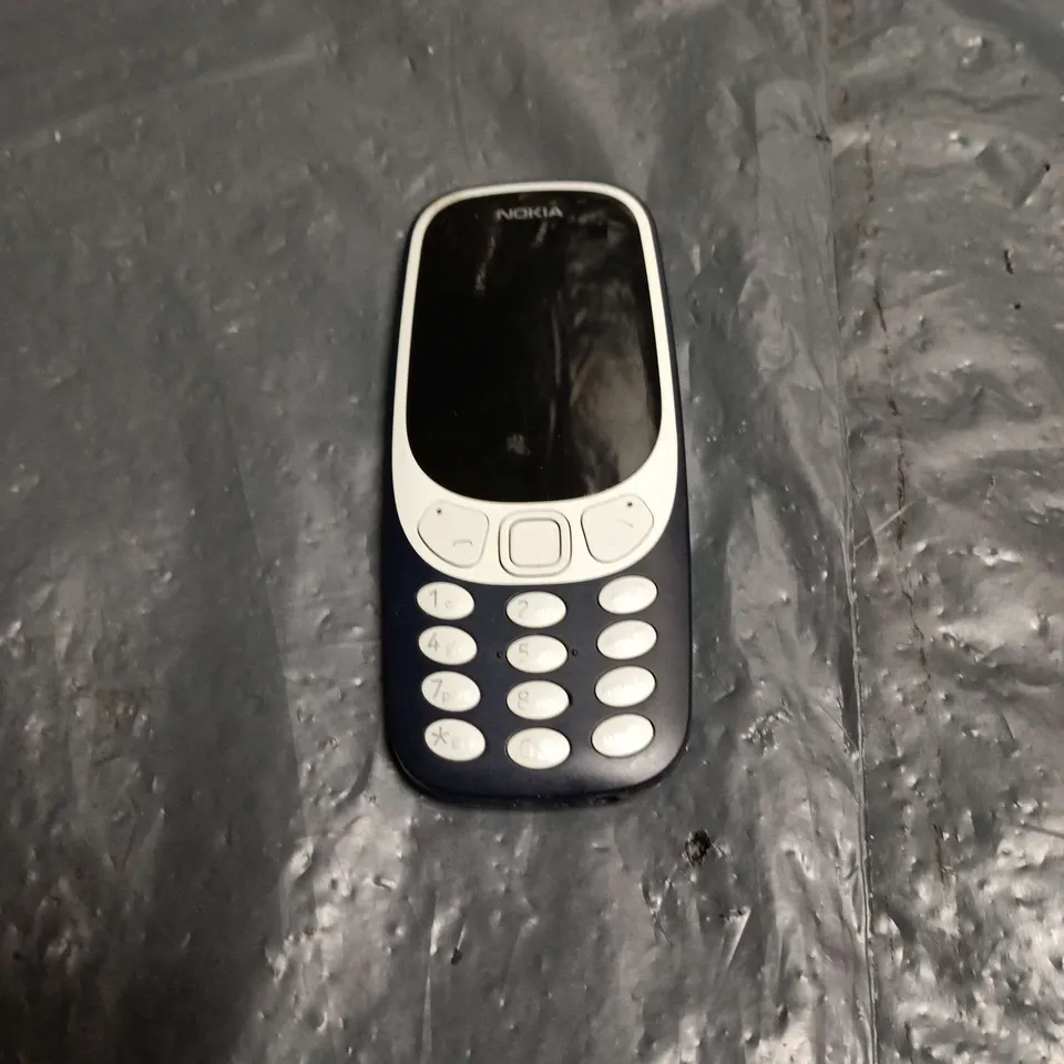 NOKIA MOBILE PHONE – BLUE FEATURE PHONE WITH CAMERA 