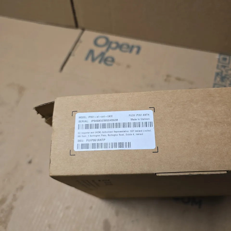 SKY STREAM STREAMING BOX WITH REMOTE BOXED