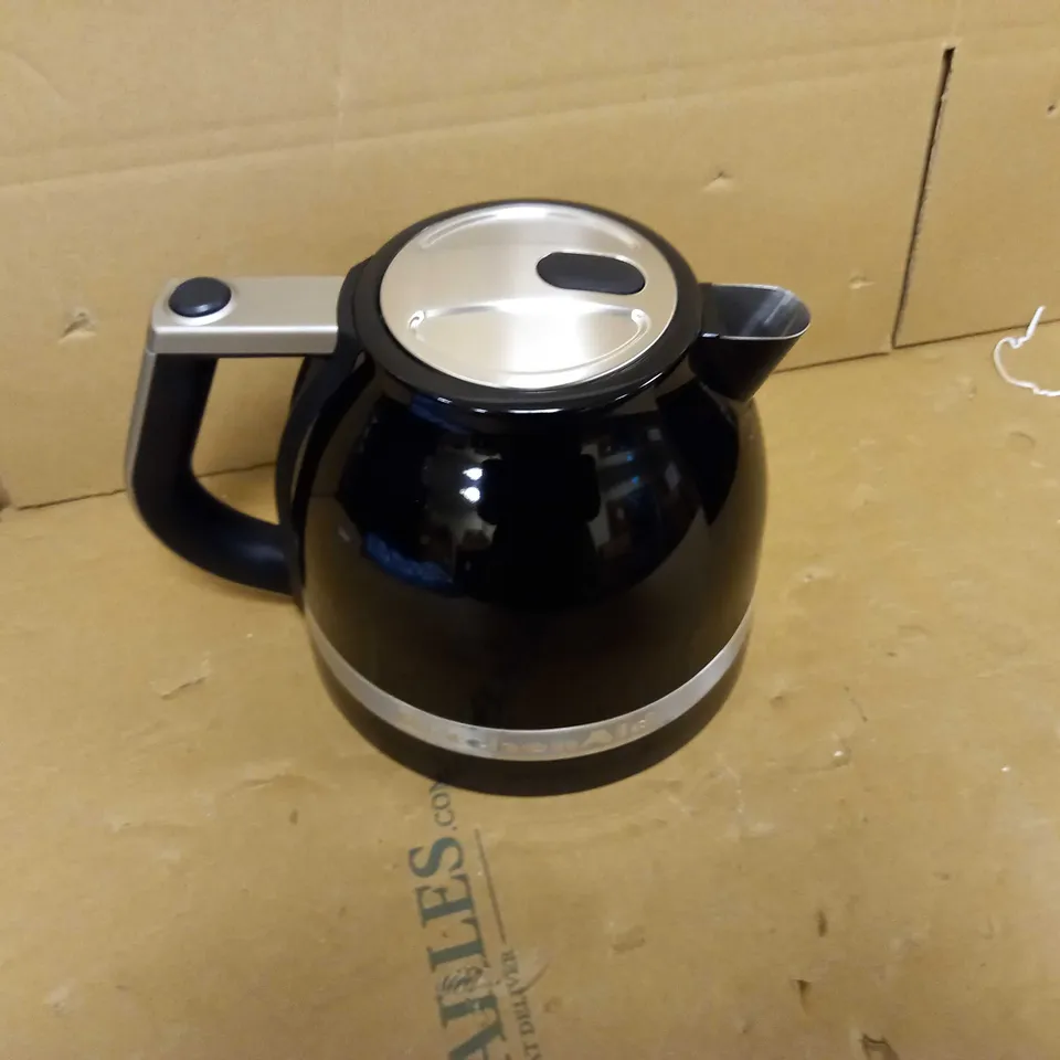 BOXED KITCHENAID ARTISAN KETTLE