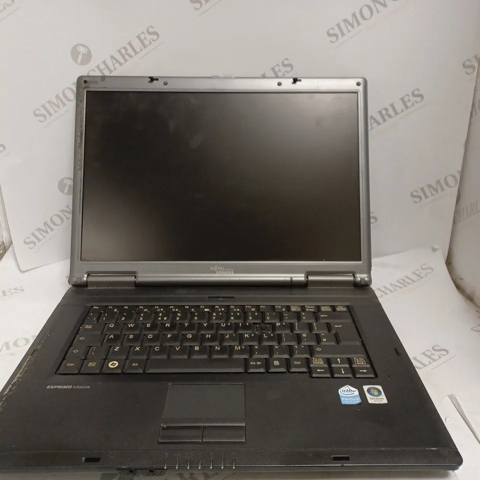 FUJITSU SIEMENS V5535 SERIES LAPTOP 