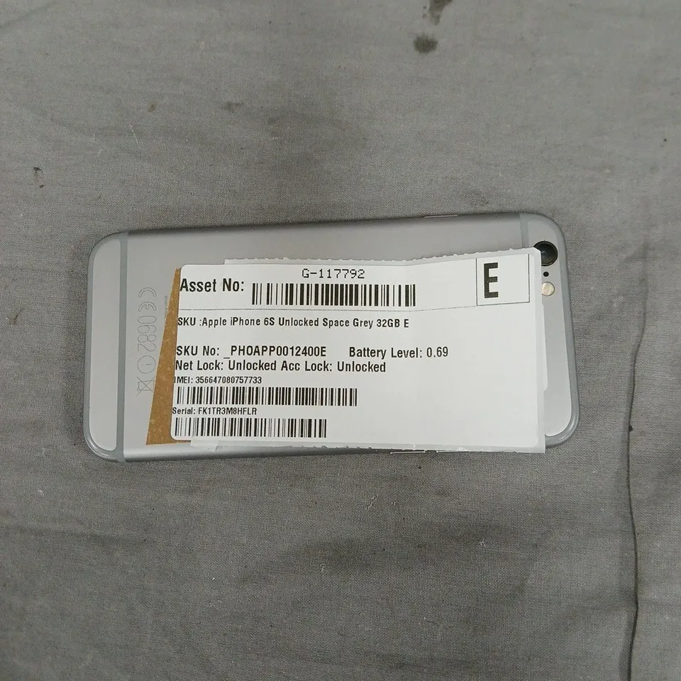 APPLE IPHONE 6S SPACE GREY 32GB – UNLOCKED – CRACKED SCREEN