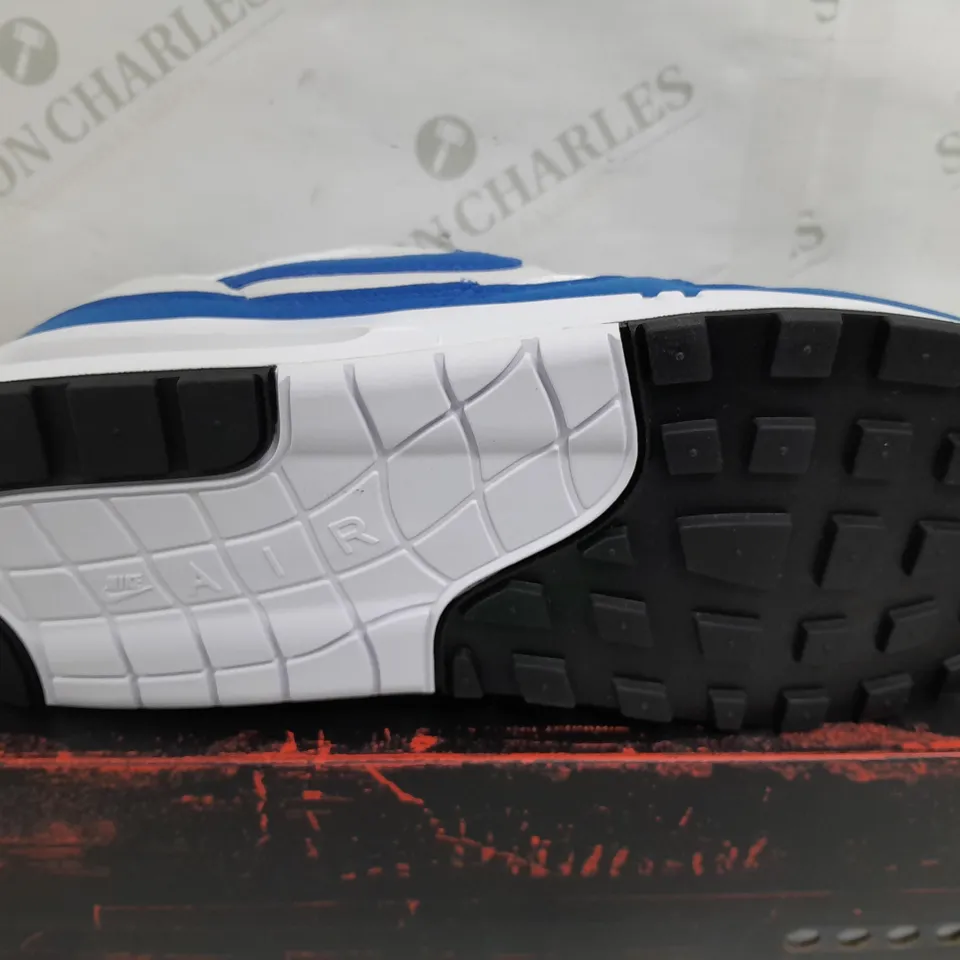 BOXED PAIR OF NIKE AIR MAX 1 '86 OG SHOES IN WHITE/BLUE - UK 9