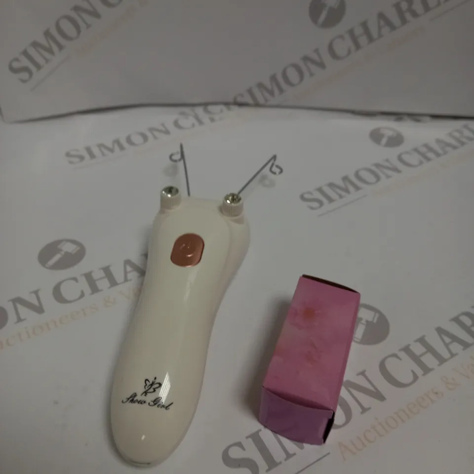 BOXED RECHARGABLE HAIR REMOVER 
