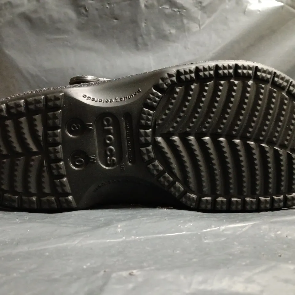PAIR OF CROCS BAYA GLITTER CLOGS IN BLACK SIZE UK M7/W8