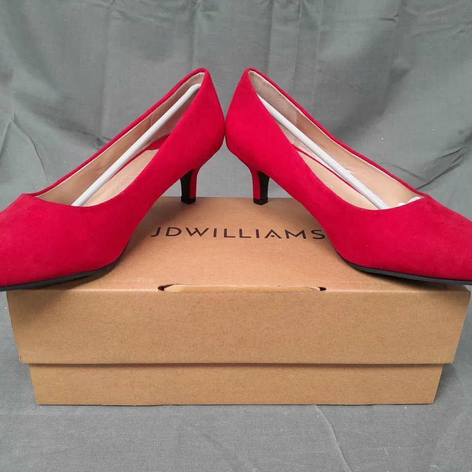 BOX OF APPROXIMATELY 8 JD WILLIAMS HEELED SLIP-ON SHOES IN RED - VARIOUS SIZES