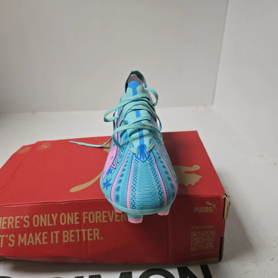 PUMA AQUA/PINK DELIGHT/OCEAN DIVE UK 10 FOOTBALL BOOTS BOXED