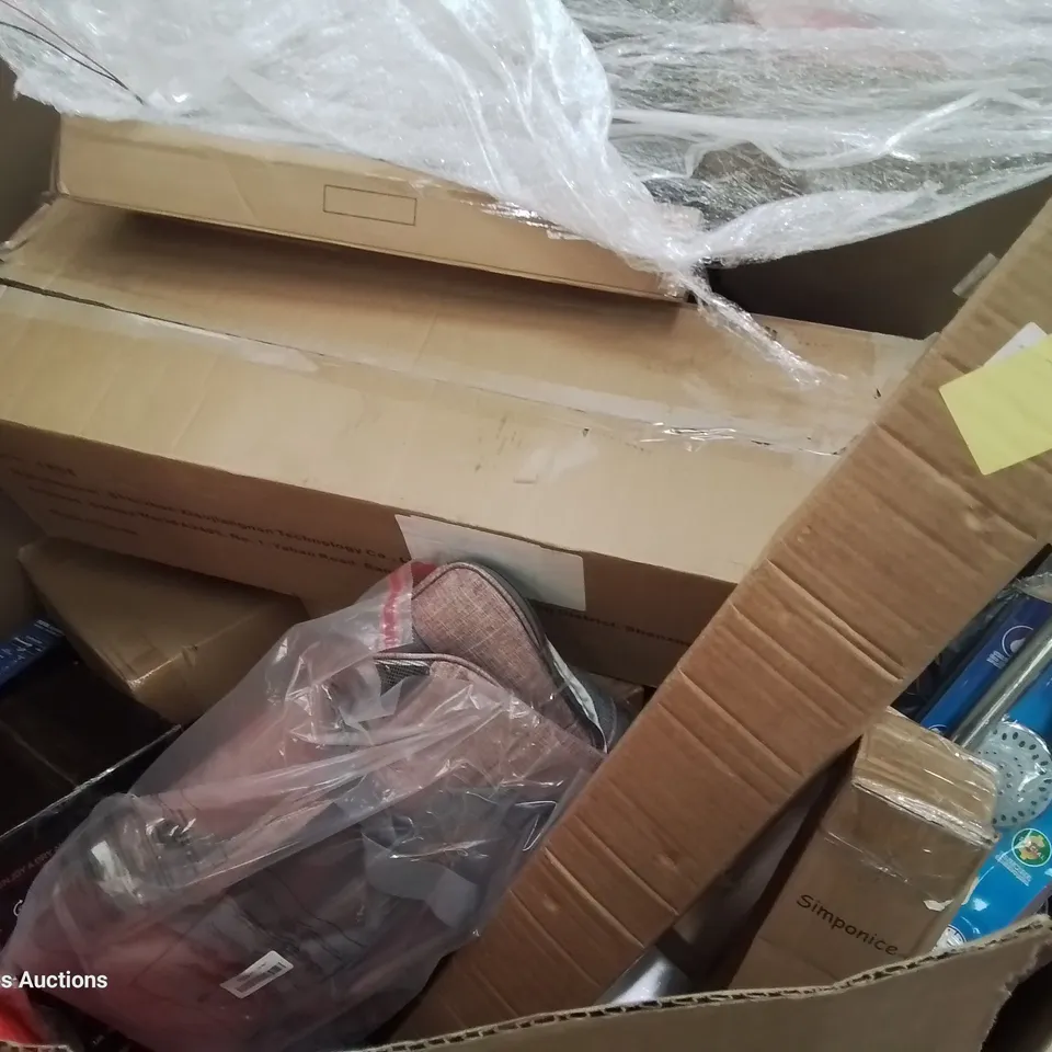 PALLET OF ASSORTED ITEMS TO INCLUDE: ROTARY DEHUMIDIFIER, HEATED BLANKET, MIRROR, ROLLER BLINDS, TOILET SEAT