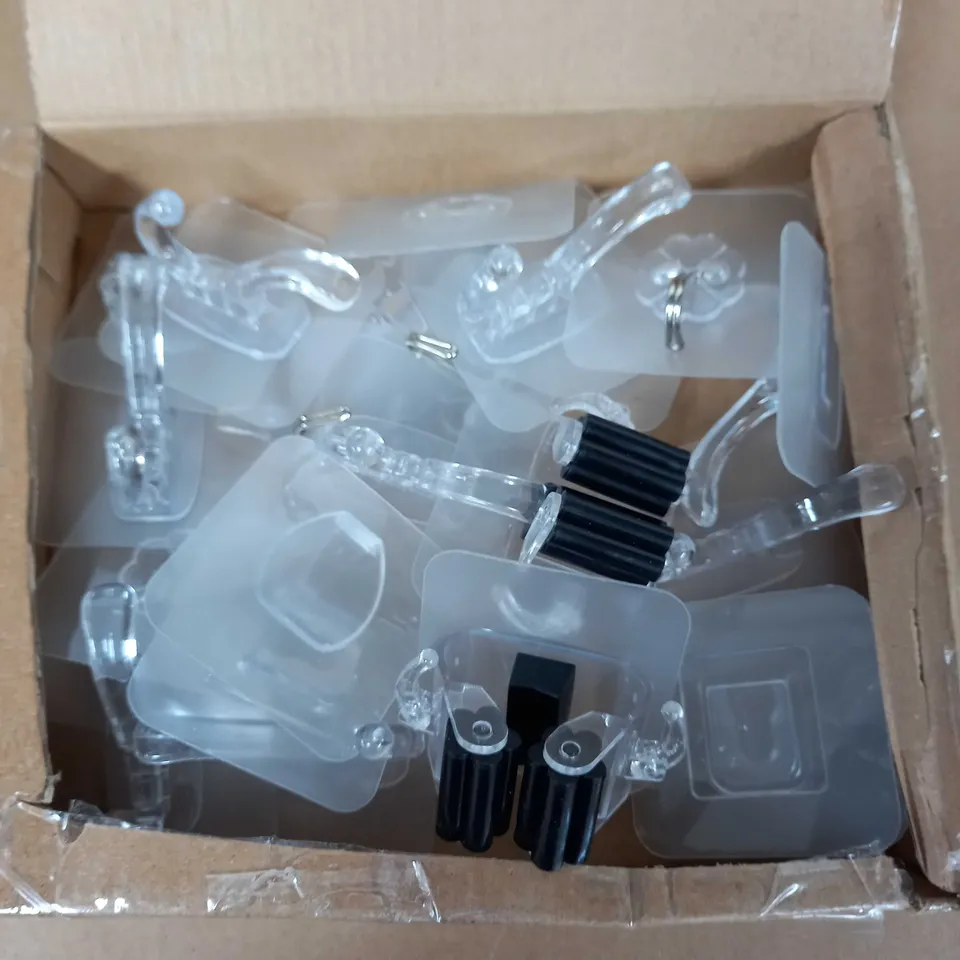 SCREWFIX SET OF HOOKS