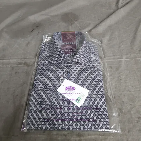 HAWES & CURTIS PICCADILLY SLIM FIT ONE BUTTON SEMI CUTAWAY SINGLE CUFF SHIRT IN NAVY & WHITE SIZE M