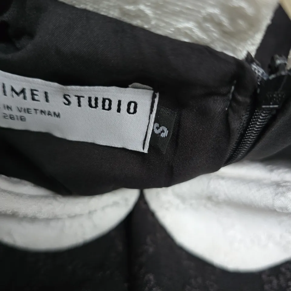 MEIMEI STUDIO WOMEN'S DRESS WITH WHITE COLLAR AND BOW – XS