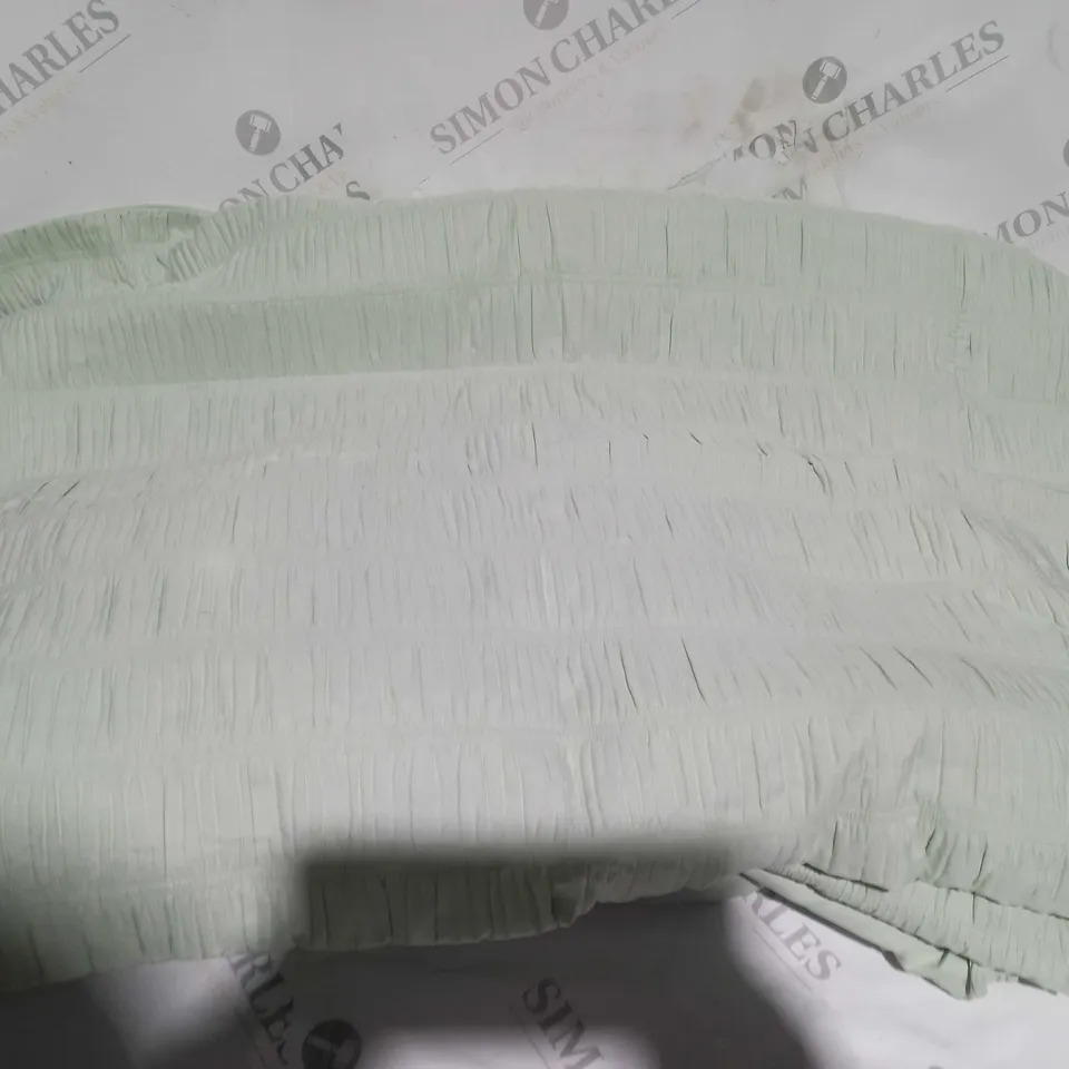 SUPERSOFT BY COZEE HOME TEXTURED GREEN 6 PIECE DUVET SET - DOUBLE 