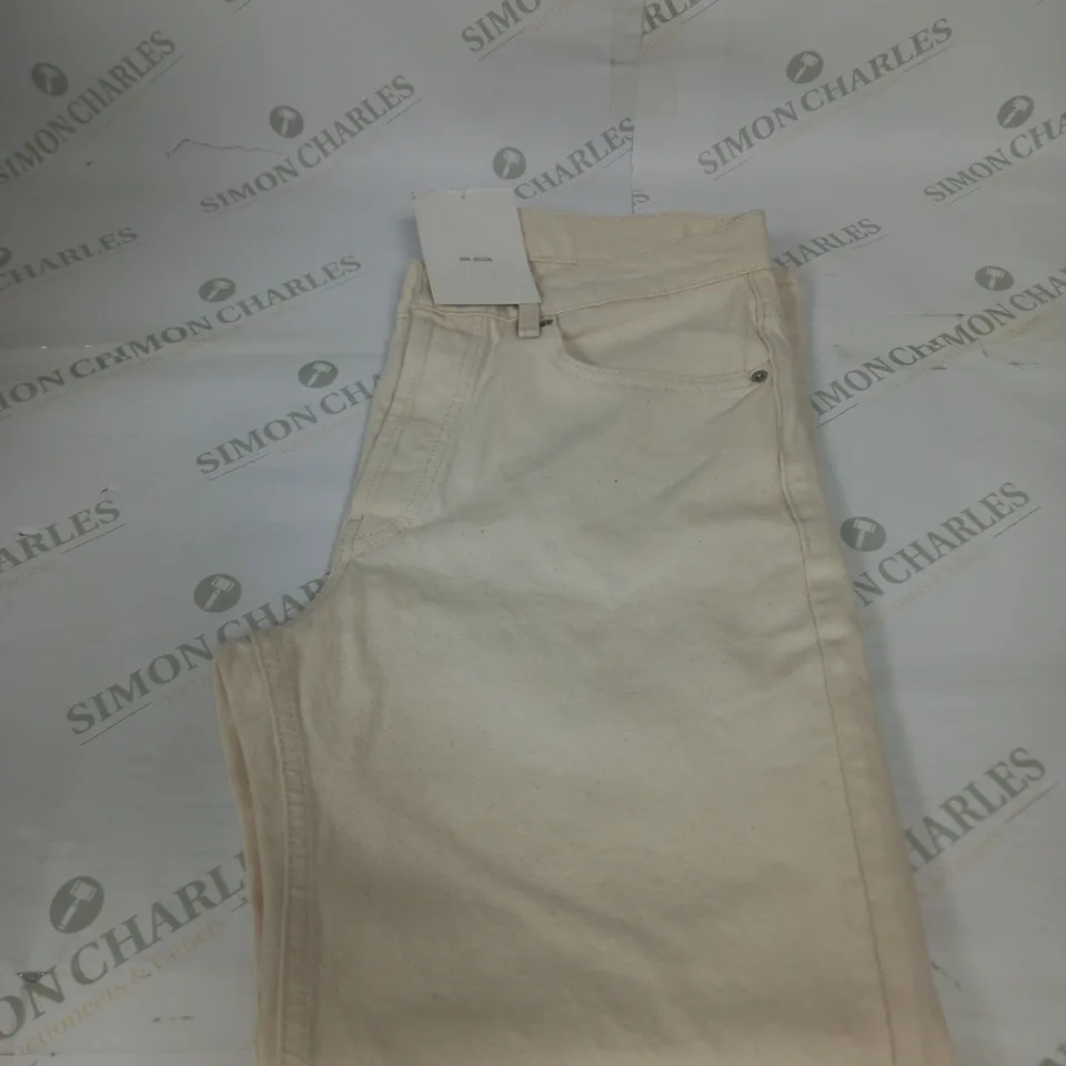ZARA ORIGINS WHITE DENIM CASUAL JEANS SIZE 32