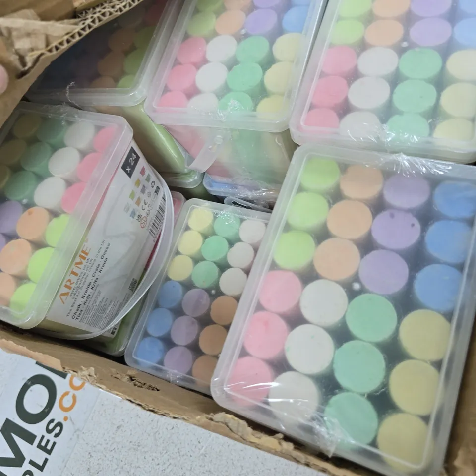 12X PACKS OF 24 CHALK PIECES
