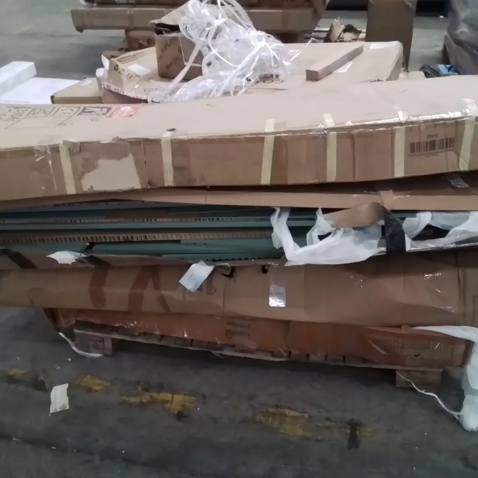 PALLET CONTAINING VARIOUS ASSORTED INCOMPLETE FURNITURE PARTS AND OTHER HOUSEHOLD ITEMS 