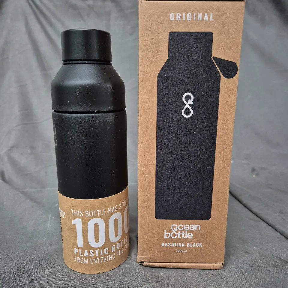 OCEAN BOTTLE OBSIDIAN BLACK WATER BOTTLE - 500ML 