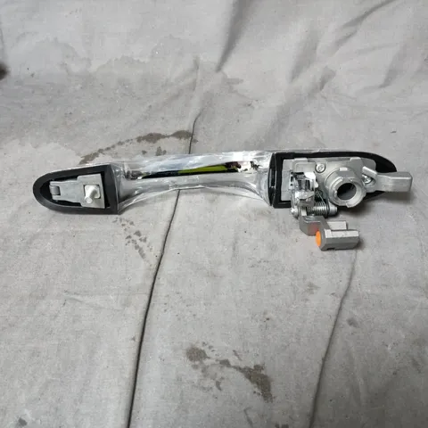 CHROME EXTERIOR CAR DOOR HANDLE WITH LATCH MECHANISM – REPLACEMENT PART 