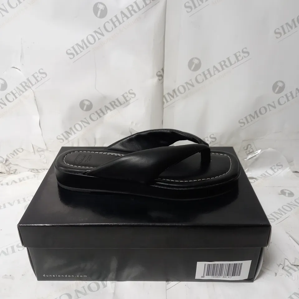 DUNNE LONDON TOE POST SANDALS SIZE 7