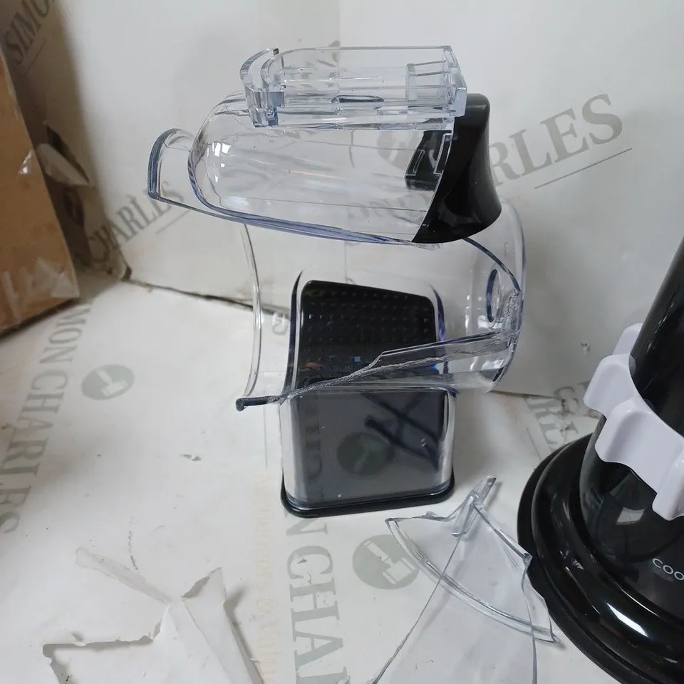 COOK'S ESSENTIALS SPEED GRATER & SLICER WITH SUCTION BASE - BLACK