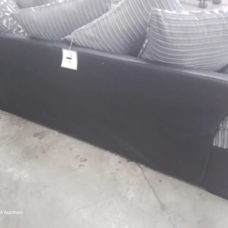 DESIGNER THREE SEATER SOFA WITH SCATTER CUSHIONS BLACK FAUX LEATHER & GREY JUMBO CHORD