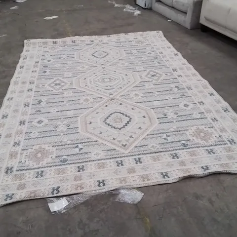 QUALITY DESIGNER AREA RUG APPROXIMATELY 280X190CM