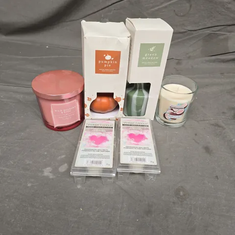 APPROXIMATELY 20 ASSORTED ITEMS TO INCLUDE YANKEE CANDLE CREAMY COCONUT, GREEN MEADOW REED DIFFUSER, YANKEE CANDLE BUBLE TIME WAX MELT, ETC - COLLECTION ONLY