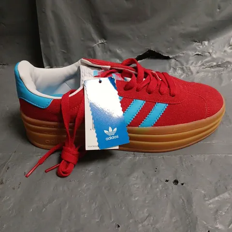 PAIR OF ADIDAS GAZELLE TRAINERS IN RED/BLUE - 6