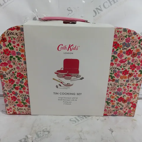 CATH KIDS TIN COOKING SET