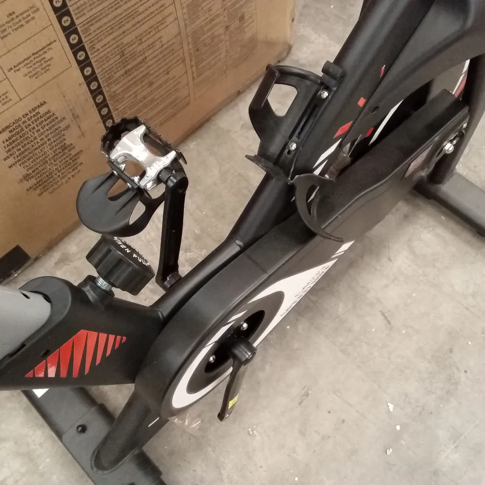 BODY SCULPTURE PRO RACING STUDIO BIKE WITH 18KG FLYWHEEL RRP £349.99