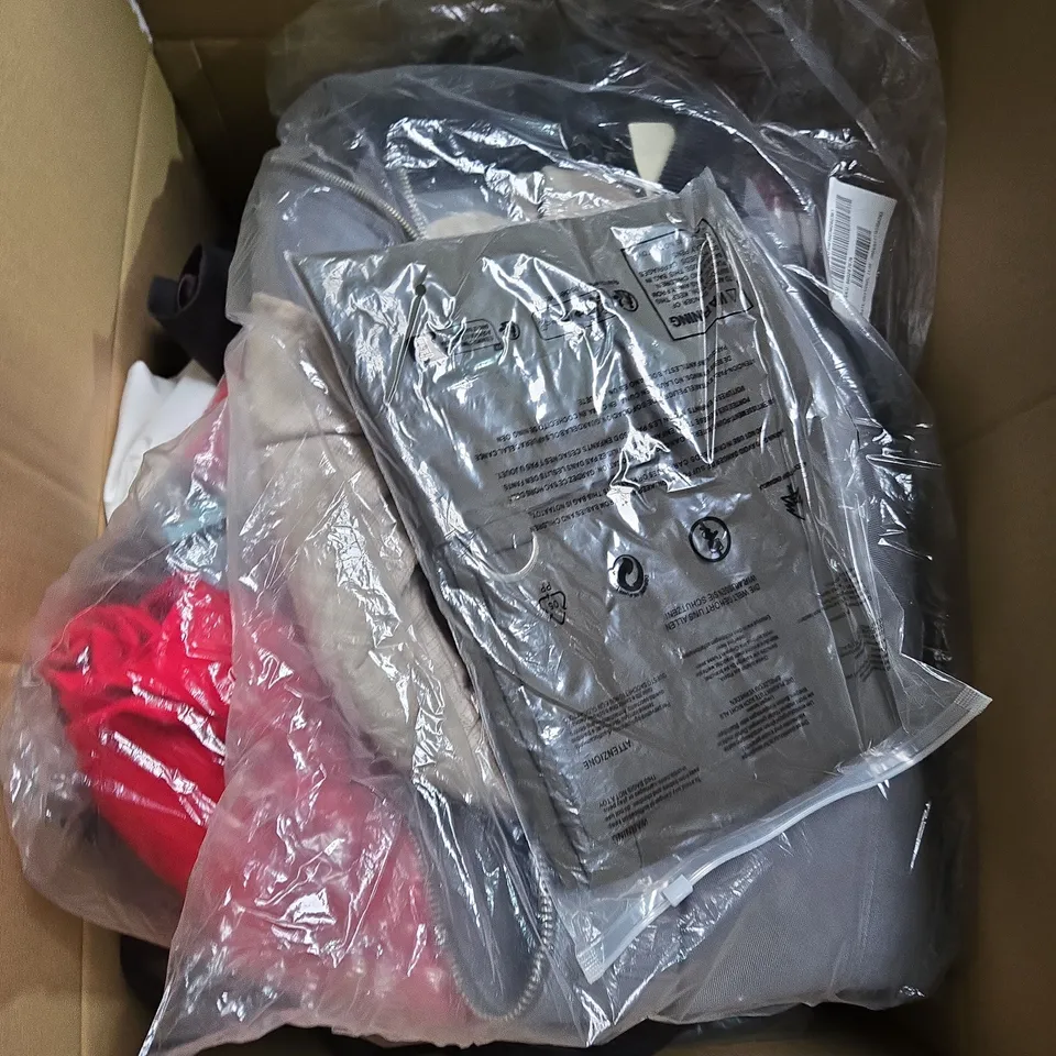 LARGE BOX OF ASSORTED CLOTHING ITEMS IN VARIOUS SIZES, STYLES AND COLOUR 