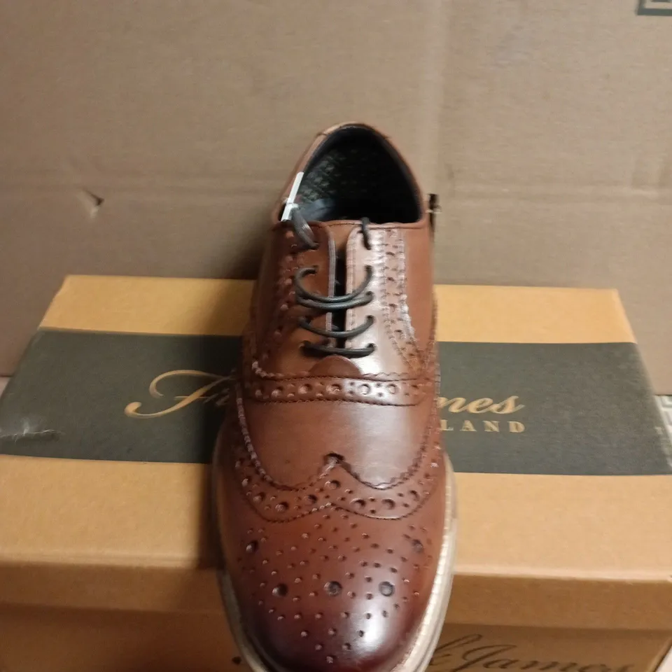 BOXED PAIR OF FRANK JAMES ENGLAND BROWN LEATHER BROGUE OXFORD SHOES - UK 10