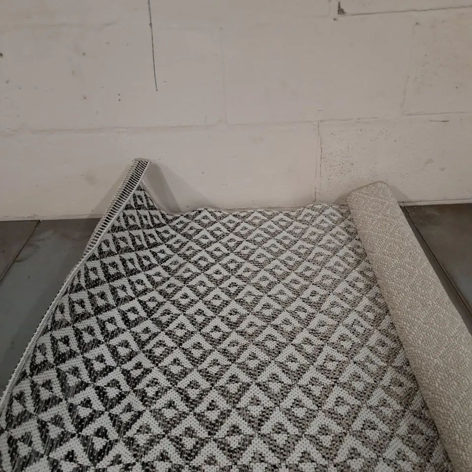 BRAND NEW PACO HOME GREY KORTRIJK RUG SIZE 80CM X 150CM