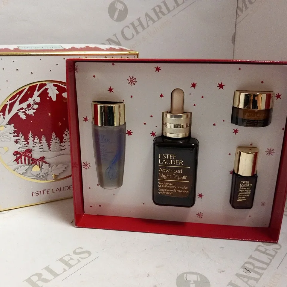 BOXED ESTEE LAUDER REPAIR AND RENEW GIFT SET