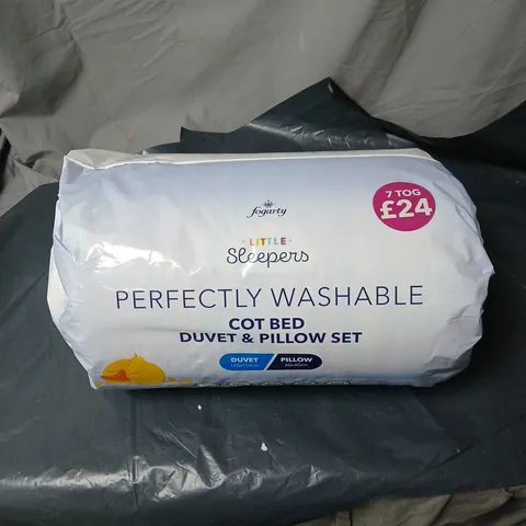 FOGARTY LITTLE SLEEPERS COT BED DUVET & PILLOW SET – 7 TOG, DUVET 120X150CM, PILLOW 60X40CM