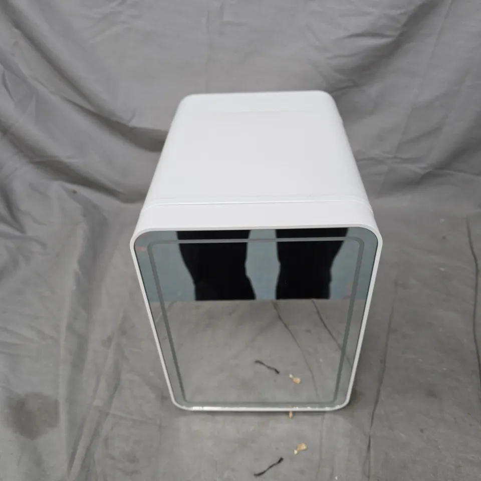 LED MIRROR 4L MINI BEAUTY FRIDGE – WHITE, WITH MANUAL