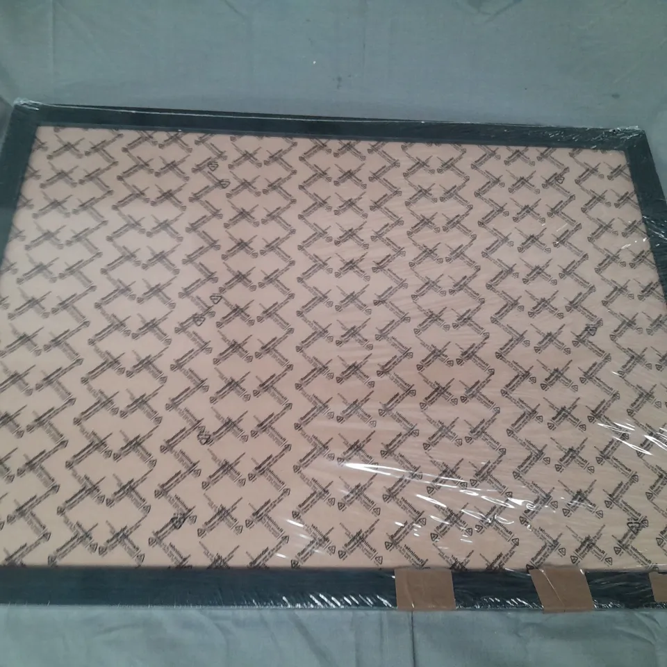 UNBRANDED DECORATIVE PHOTO/PICTURE FRAME IN BLACK