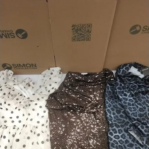 A PALLET TO CONTAIN APPROXIMATELY 130 BRAND NEW DESIGNER WOMEN'S CLOTHES WHICH INCLUDE; JD WILLIAMS DRESSES, SHIRTS, TOPS AND SIMILAR PRODUCTS ETC