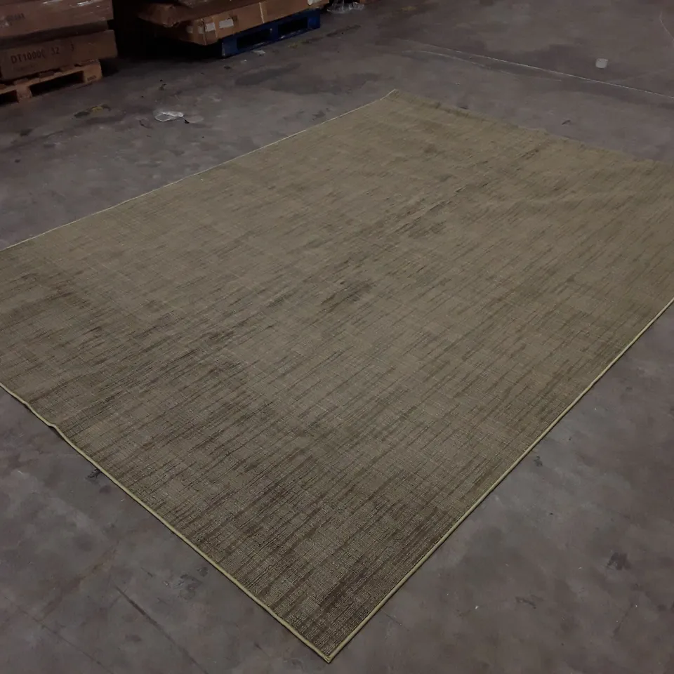 QUALITY DESIGNER AREA RUG APPROXIMATELY 240×340CM