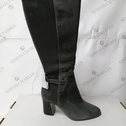 MODA IN PELLE LIZETH DARK GREY KNEE BOOTS - SIZE 7