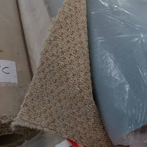 ROLL OF QUALITY ISLAND WEAVE, SKYE CRYSTAL GOLD CARPET // SIZE: 5.3 X 4m