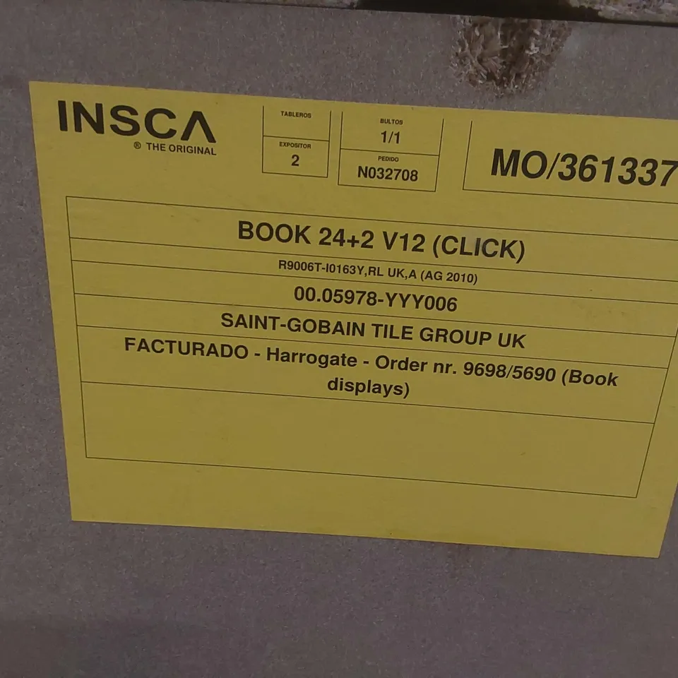 PALLET CONTAINING COMMERCIAL DISPLAY UNIT PARTS