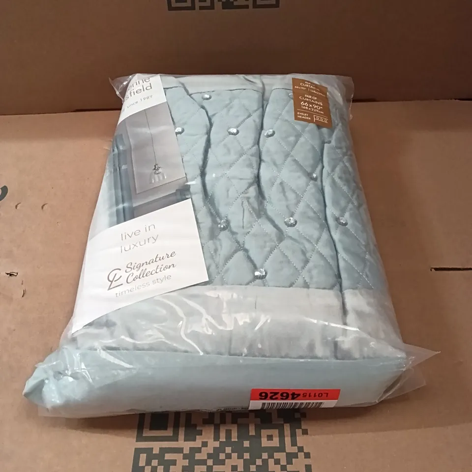 BAGGED CATHERINE LANSFIELD SIGNATURE COLLECTION SUPERKING DUVET & 168X229cm CURTAINS – BLUE (2 PARTS)