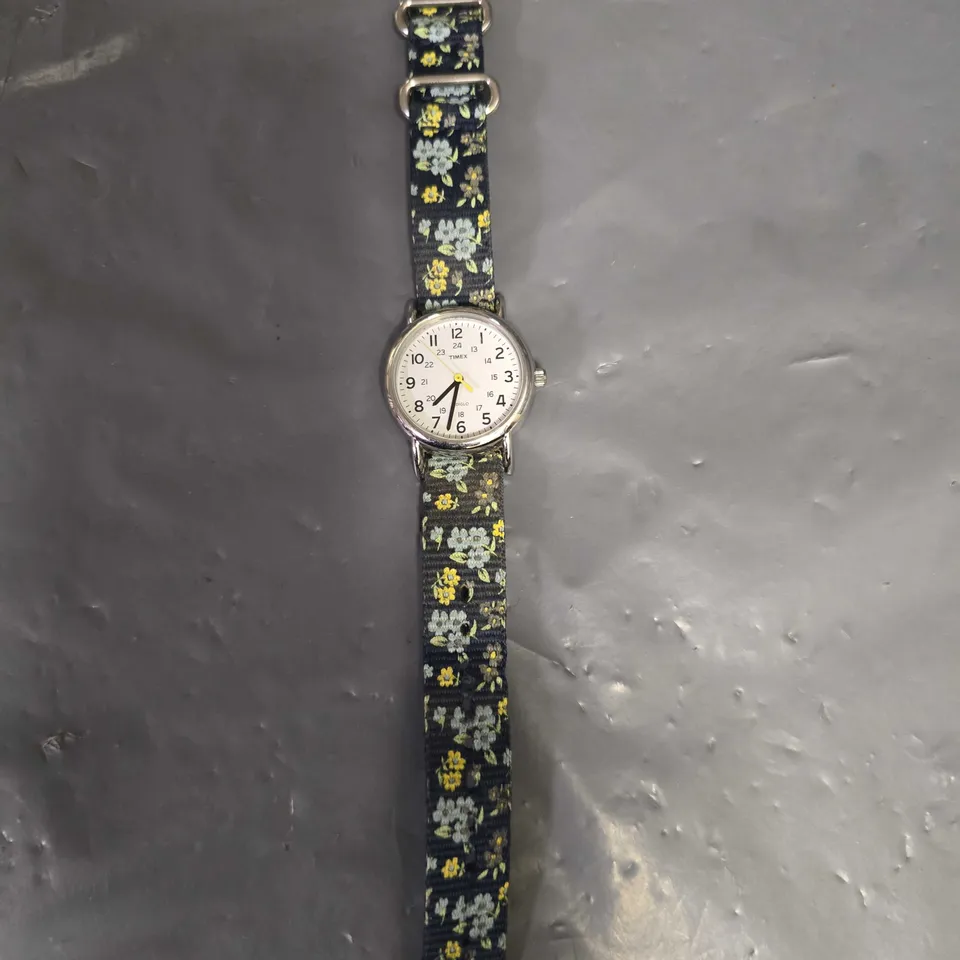 UNBOXED TIMEX WHITE DIAL WATCH WITH FABRIC STRAP