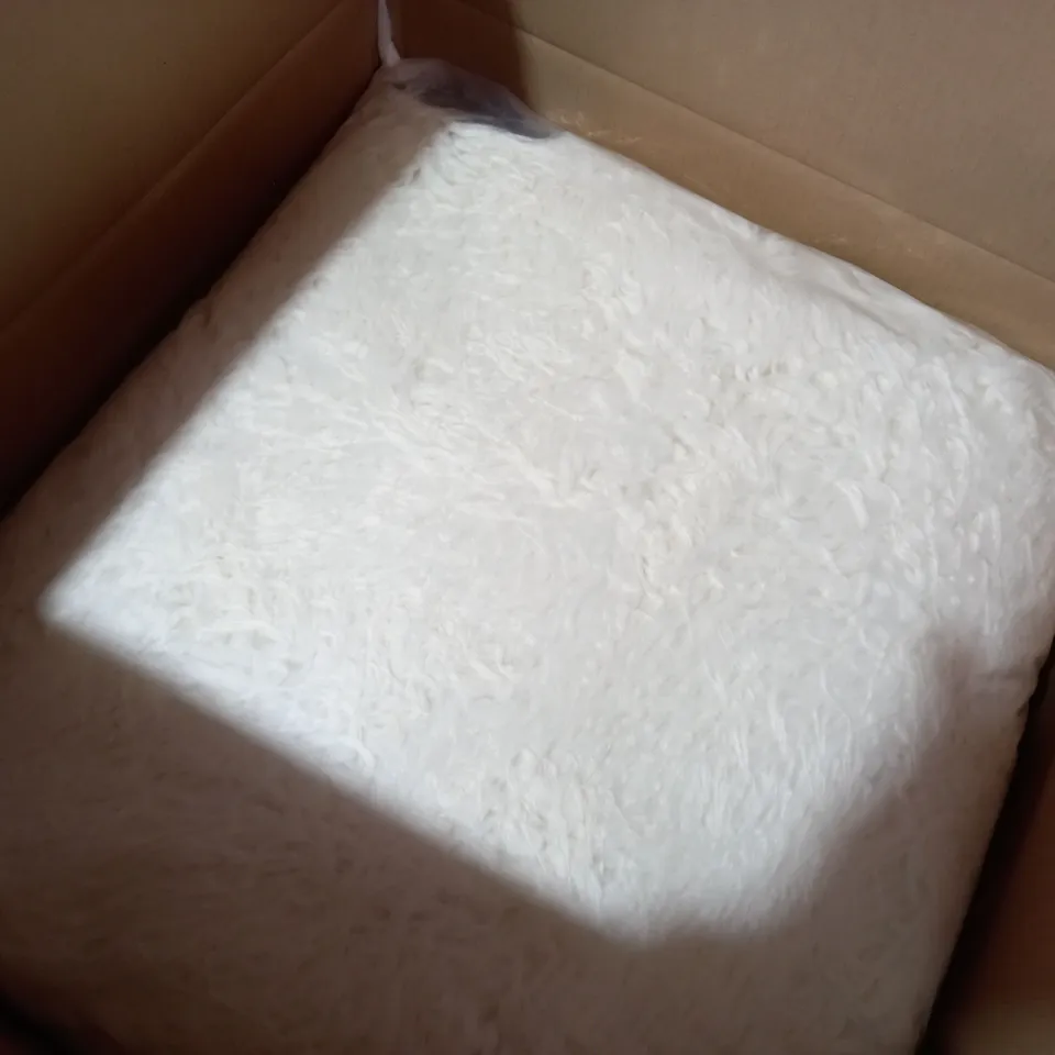 COZEE HOME EXTRA LARGE FLUFFY CUSHION IVORY 