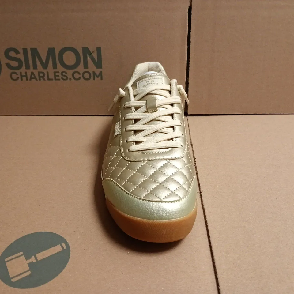 PAIR OF BOBS SKECHERS QUILTED TRAINERS IN METALLIC GOLD SIZE UK 7