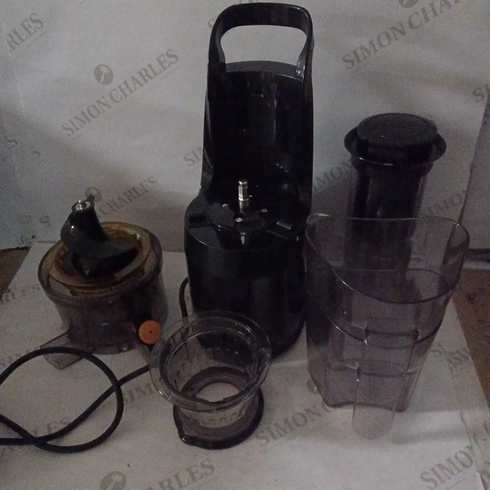 FRIDJA MASTICATING JUICER - BLACK (F1900)