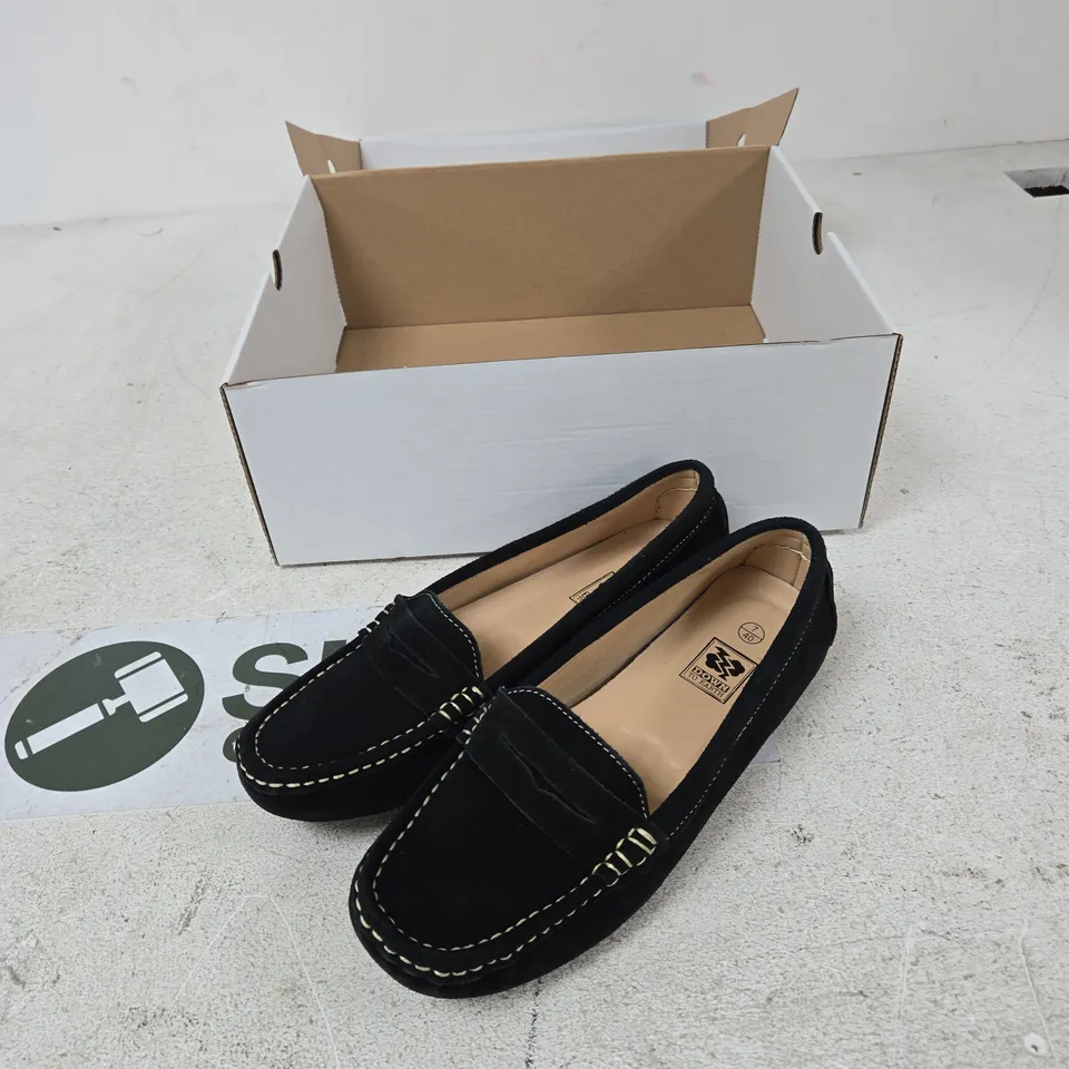 DOWN TO EARTH BLACK SUEDE LOAFERS UK 7 (EU 40) – WOMEN'S