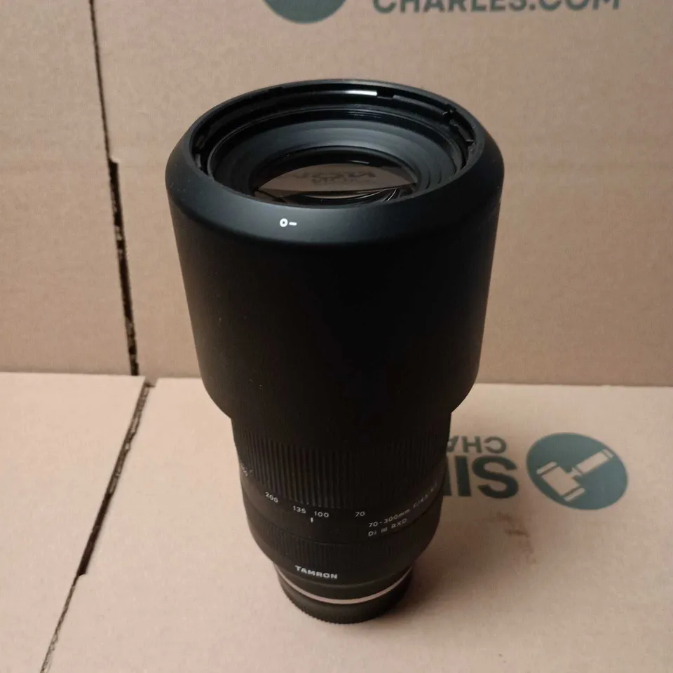 TAMRON 70-300MM F/4.5-6.3 DI III RXD LENS